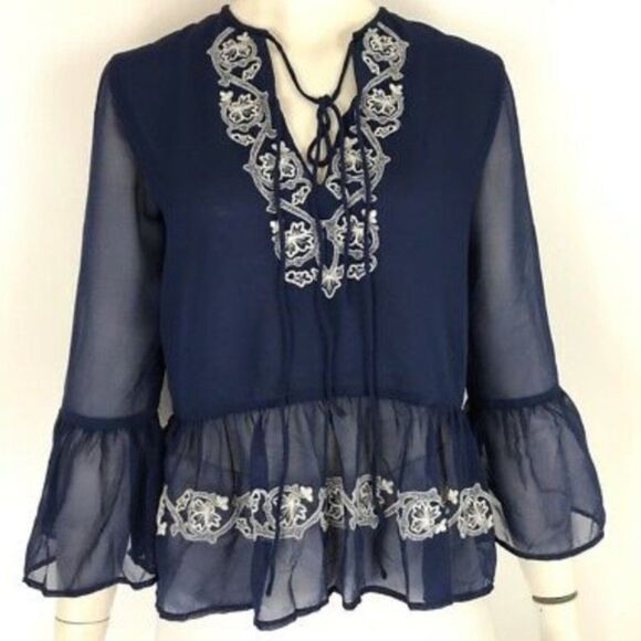 Walter Baker Embroidered Semi Sheer Peasant Top large NWT - Picture 2 of 7